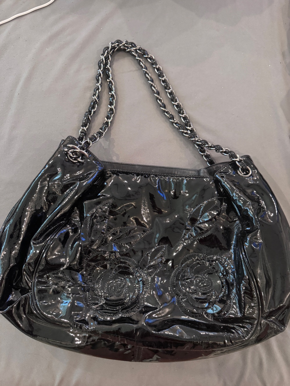CHANEL Black Patent Leather Quilted Chain Shoulder Bag